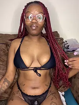 YummyMelanin117 online show from 05/05/26, 03:59