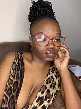 YummyMelanin117 online show from 03/11/26, 11:54