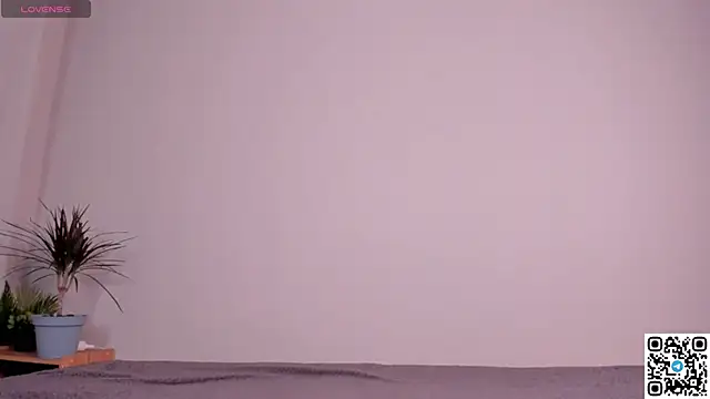 emmelieflorence online show from 12/17/25, 06:46