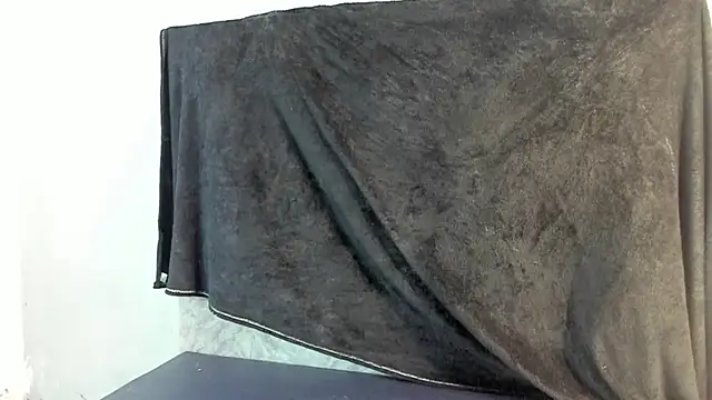 braces kourtney online show from 11/01/25, 02:29