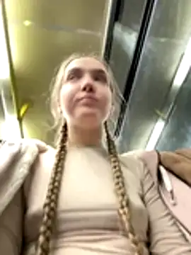 bambi lu online show from 12/17/25, 05:51