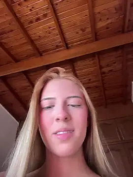 zaraquiinn online show from 11/17/25, 03:27