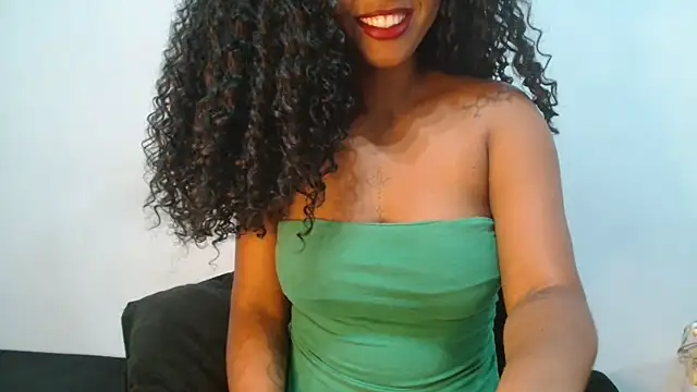 Snapshot of Angel_tammy chatting on 10/09/25, 06:36 Angel tammy online show from 10/09/25, 06:36