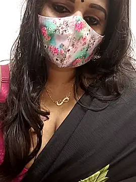 Snapshot of aparna99 chatting on 11/18/25, 11:15 aparna99 online show from 11/18/25, 11:15