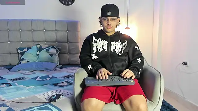 samxx muscle online show from 10/29/25, 01:32