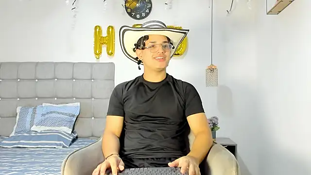 samxx muscle online show from 01/14/26, 03:04