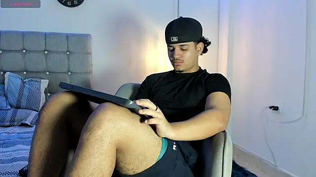 samxx muscle online show from 10/15/25, 01:41