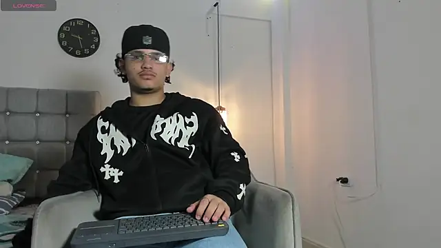 samxx muscle online show from 11/12/25, 01:37