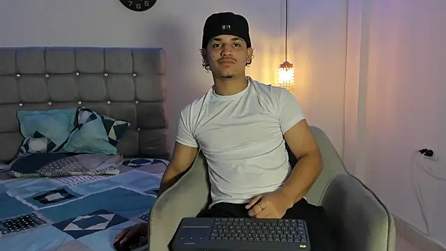 samxx muscle online show from 09/24/25, 02:12