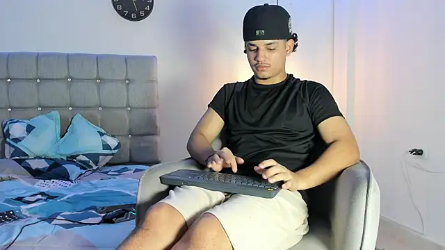 samxx muscle online show from 09/21/25, 04:12