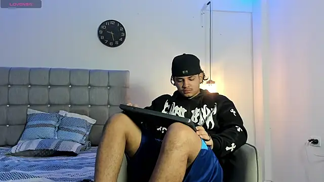 samxx muscle online show from 10/16/25, 12:57