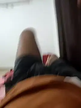 Snapshot of UAjit chatting on 09/12/25, 10:20 UAjit online show from 09/12/25, 10:20