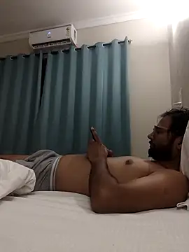 Snapshot of UAjit chatting on 11/02/25, 07:08 UAjit online show from 11/02/25, 07:08