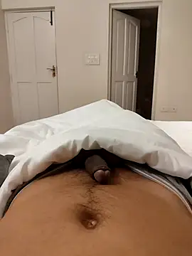 Snapshot of UAjit chatting on 11/01/25, 06:57 UAjit online show from 11/01/25, 06:57