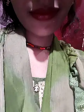 Eshwari Chopra online show from 11/13/25, 03:21