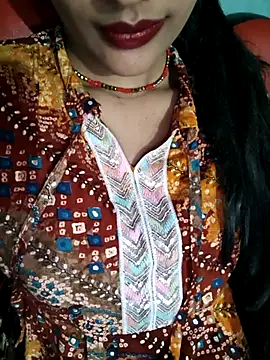 Eshwari Chopra online show from 10/28/25, 04:28