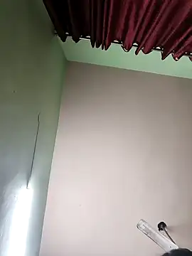 Snapshot of Eshwari_Chopra chatting on 09/16/25, 03:18 Eshwari Chopra online show from 09/16/25, 03:18