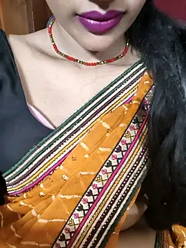 Snapshot of Eshwari_Chopra chatting on 09/20/25, 04:45 Eshwari Chopra online show from 09/20/25, 04:45