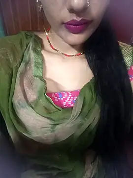 Snapshot of Eshwari_Chopra chatting on 09/10/25, 04:39 Eshwari Chopra online show from 09/10/25, 04:39