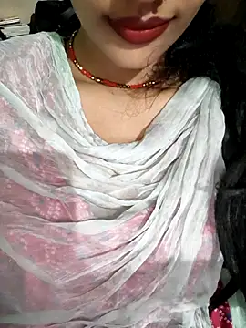 Snapshot of Eshwari_Chopra chatting on 10/02/25, 12:08 Eshwari Chopra online show from 10/02/25, 12:08