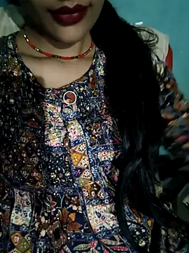 Eshwari Chopra online show from 11/02/25, 03:44