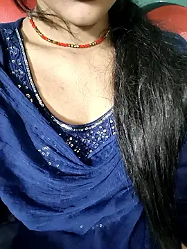 Eshwari Chopra online show from 03/25/26, 05:56