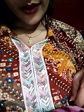 Eshwari Chopra online show from 11/25/25, 05:02