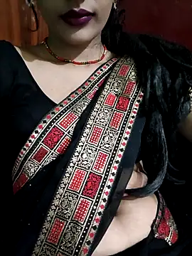 Snapshot of Eshwari_Chopra chatting on 10/05/25, 02:57 Eshwari Chopra online show from 10/05/25, 02:57