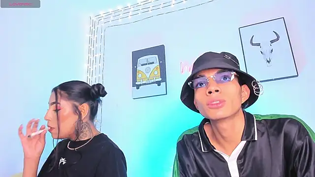 Snapshot of candyandmarilyn chatting on 12/18/25, 09:29 candyandmarilyn online show from 12/18/25, 09:29