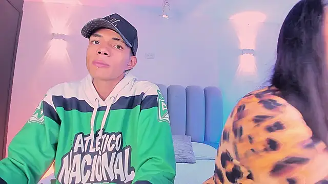 Snapshot of candyandmarilyn chatting on 11/08/25, 09:07 candyandmarilyn online show from 11/08/25, 09:07