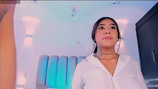 Snapshot of candyandmarilyn chatting on 11/17/25, 09:19 candyandmarilyn online show from 11/17/25, 09:19