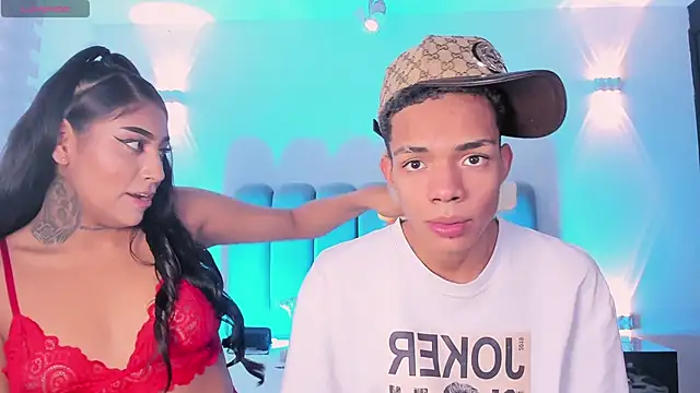 Snapshot of candyandmarilyn chatting on 09/16/25, 08:54 candyandmarilyn online show from 09/16/25, 08:54