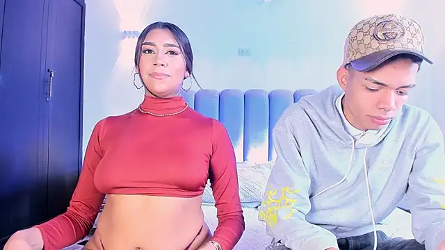 Snapshot of candyandmarilyn chatting on 10/07/25, 08:10 candyandmarilyn online show from 10/07/25, 08:10