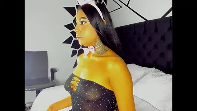 Snapshot of candyandmarilyn chatting on 03/23/25, 12:15 candyandmarilyn online show from 03/23/25, 12:15