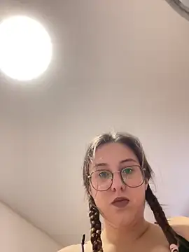 Vviikkssiikk online show from 11/24/25, 07:58