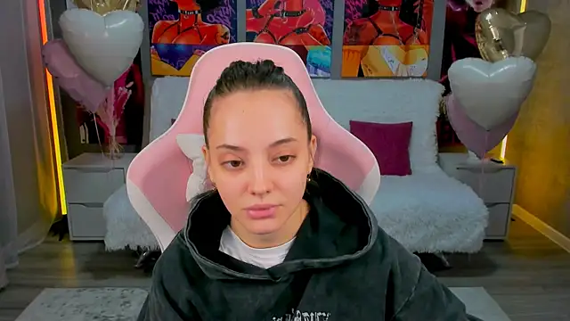 MelanieAlves online show from 02/18/26, 06:15