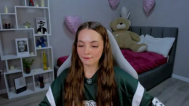 Snapshot of MelanieAlves chatting on 03/17/26, 06:11 MelanieAlves online show from 03/17/26, 06:11