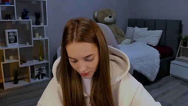 MelanieAlves online show from 11/29/25, 06:08