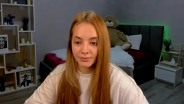 MelanieAlves online show from 11/12/25, 06:23