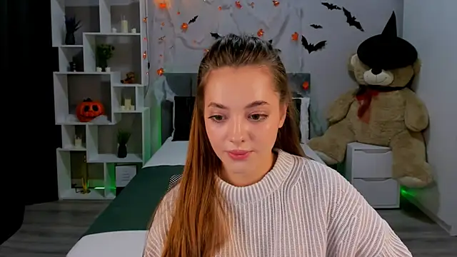 MelanieAlves online show from 10/22/25, 12:37