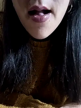 Snapshot of Camilitah chatting on 11/04/25, 02:54 Camilitah online show from 11/04/25, 02:54