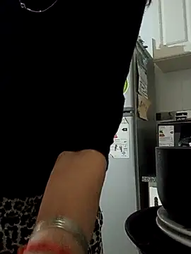 Snapshot of Camilitah chatting on 10/07/25, 02:40 Camilitah online show from 10/07/25, 02:40