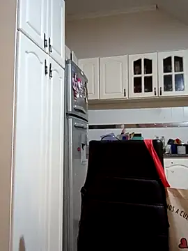 Snapshot of Camilitah chatting on 10/28/25, 02:27 Camilitah online show from 10/28/25, 02:27