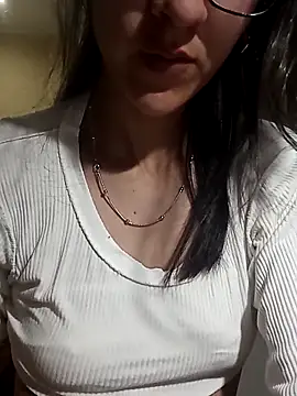 Snapshot of Camilitah chatting on 10/13/25, 03:08 Camilitah online show from 10/13/25, 03:08