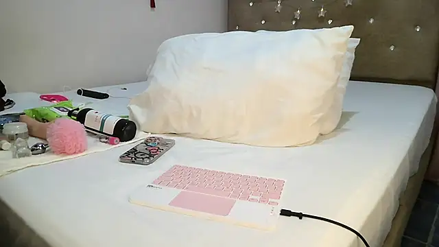 sofia8428 online show from 03/30/26, 10:11