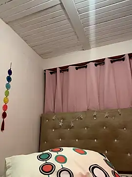 sofia8428 online show from 11/05/25, 12:47