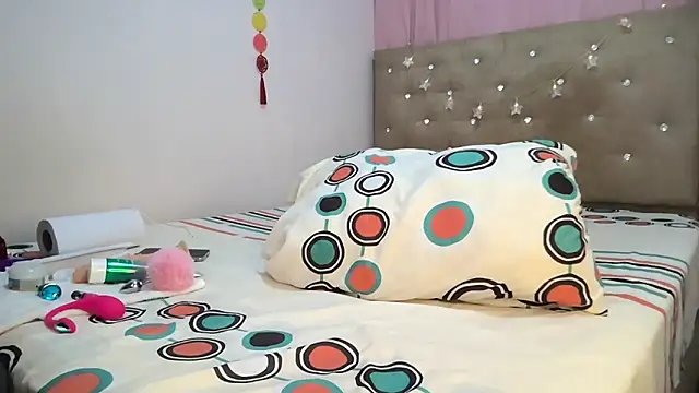 sofia8428 online show from 04/13/26, 12:25