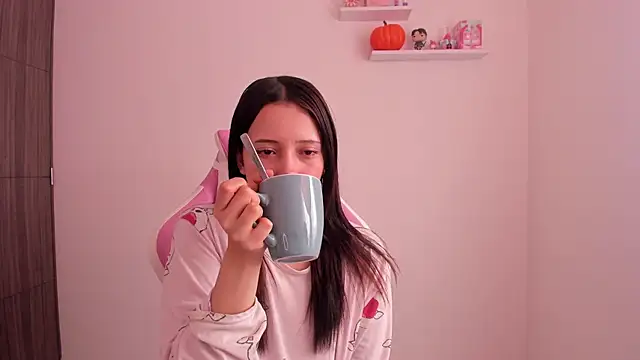 ImBunnyNova online show from 11/11/25, 02:12