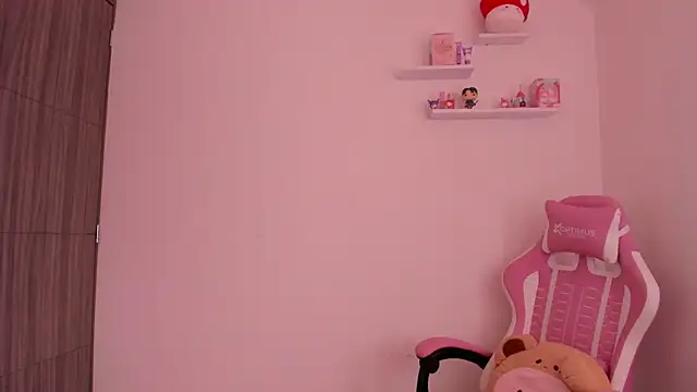 ImBunnyNova online show from 01/06/26, 01:59