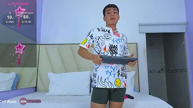 Hotboy21  online show from 11/28/25, 03:39